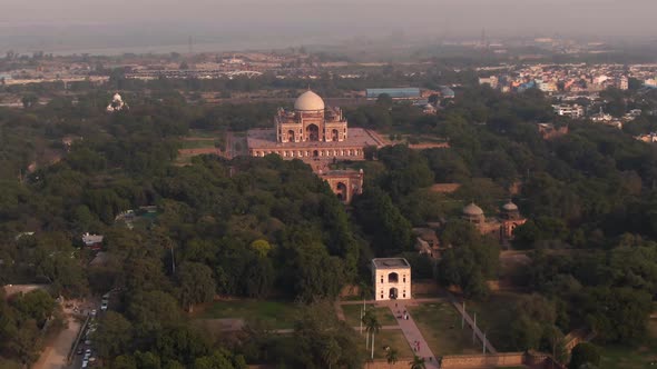 Humayun's tomb in Delhi, India, 4k aerial drone footage alt