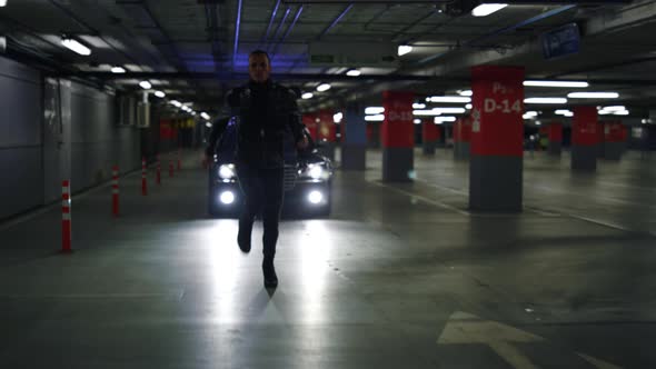 Terrorist Running From Police alt