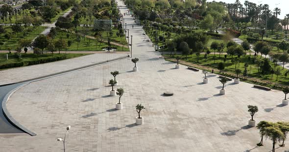 Batumi. Beautiful view of the new park, hotels, shopping center. alt