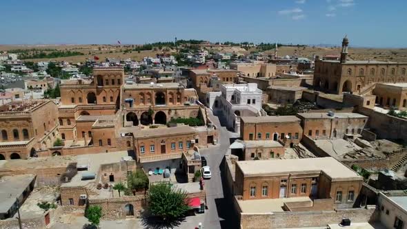 Monasteriy And Cityscape Midyat alt