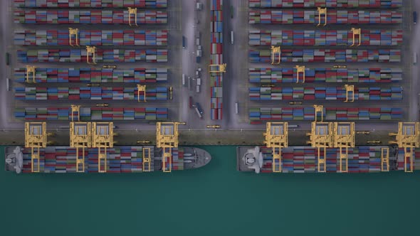 Container ship loading and unloading in deep sea port