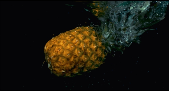 Pineapple In  Falling In The Water alt