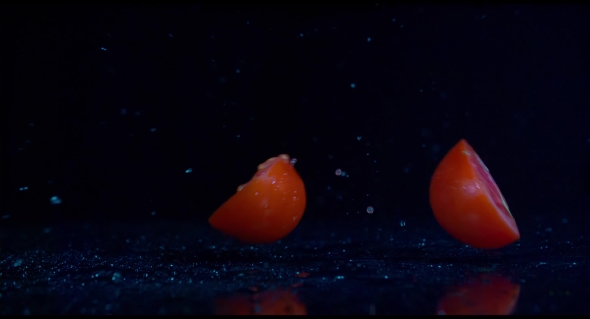 Great Tomato Into Slices alt