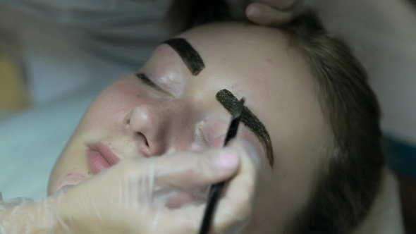 Painting Eyebrows 