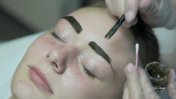 Painting Eyebrows 