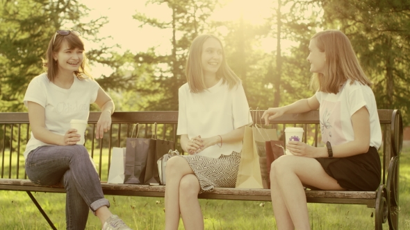 Female Friends In The Park alt