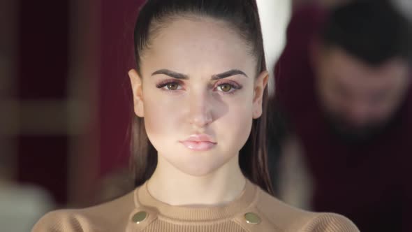 Close-up Portrait of Confident Young Caucasian Woman Gesturing No By Shaking Head. Charming Girl alt