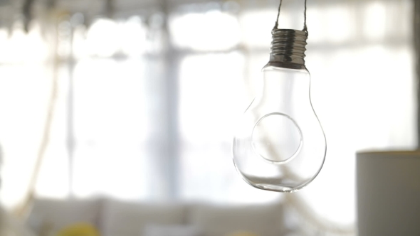 Hang Swing Design Decorative Light Bulb