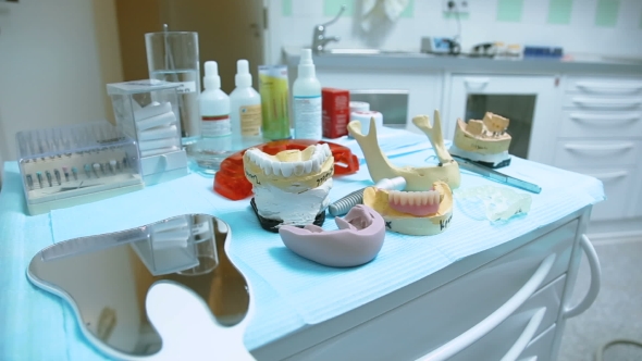 Dental Instruments And Equipment alt