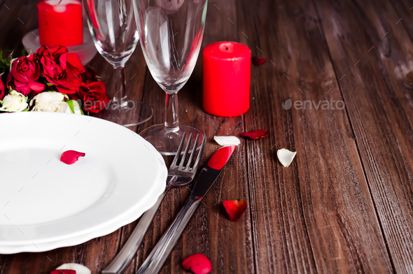 Valentine's Dinner Table Decor - Intelligent Domestications