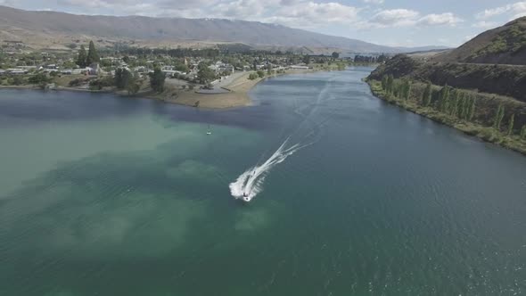 Waterskiing from air