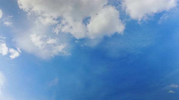 Sky Timelapse with Clouds alt