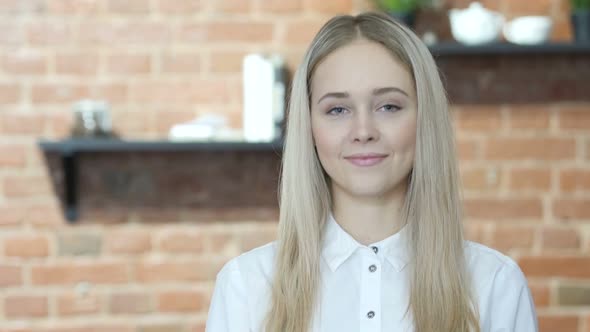 Agree, Gesture of Yes, Shaking Head, Female on Indoor alt