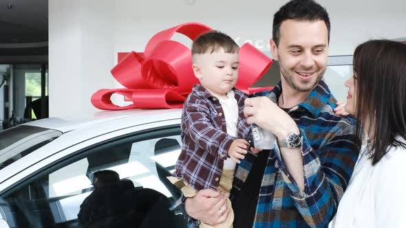 The Happy Family Bought a New Family Car alt