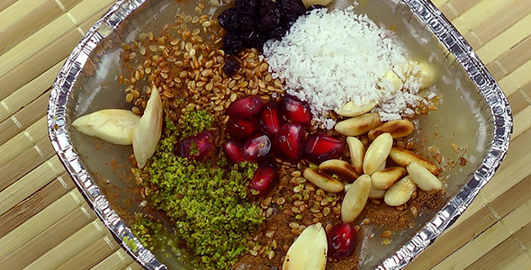 Ashure-Traditional Turkish Dessert alt