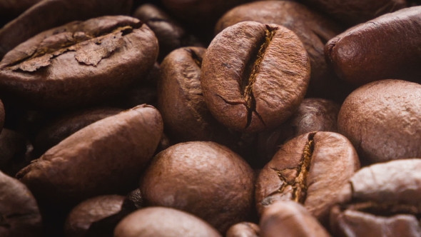 Roasting Coffee Beans alt