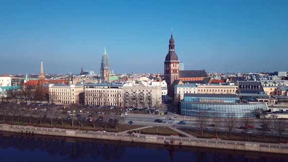 Riga Old Town 4k alt
