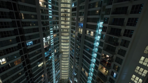 Blinking Windows In Multistorey House alt