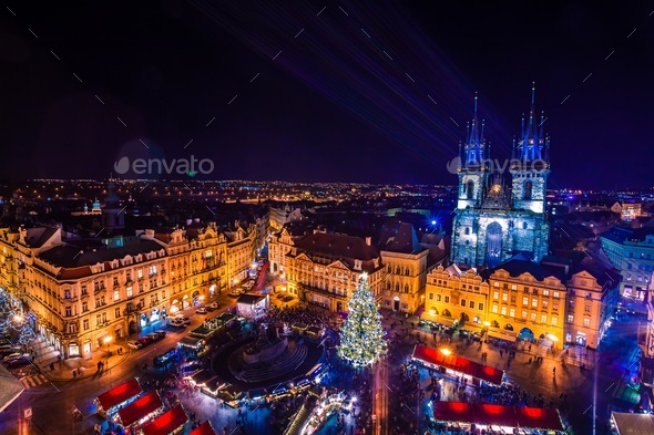 PRAGUE, CZECH REPUBLIC - DECEMBER 22, 2015: Old Town Square in Prague, Czech republic - Stock Photo - Images
