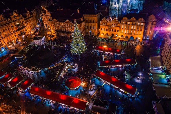 PRAGUE, CZECH REPUBLIC - DECEMBER 22, 2015: Old Town Square in Prague, Czech republic - Stock Photo - Images