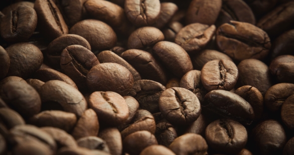 Roasting Coffee Beans alt