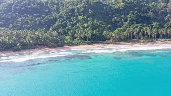 View of nice tropical beach with palms around - Holiday and vacation concept - Playa Coson in Las Te alt