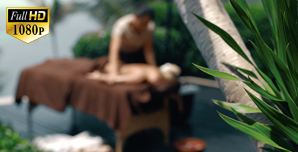 Relaxing Massage near Pool alt