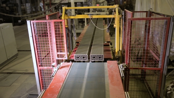 Building Blocks, Bricks Production. Conveyor With Building Bricks At a Bricks Production Plant. alt