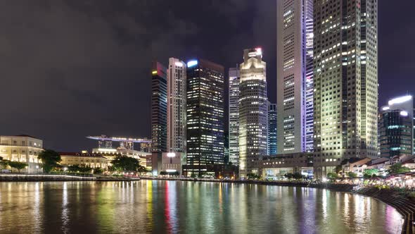Time Lapse of the Singapore skyline seen from along the Singapore River alt