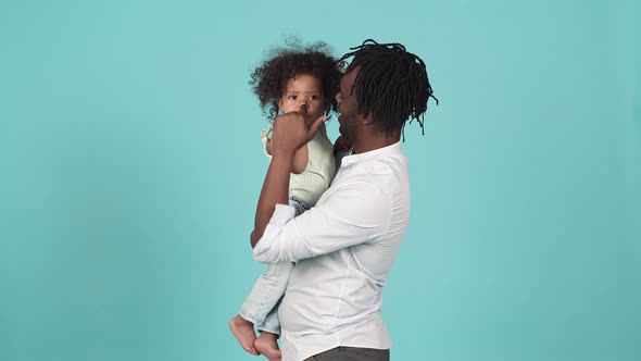 Coronavirus vaccination campaign. alt