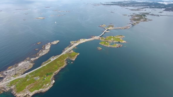 Atlantic Ocean Road in Norway alt