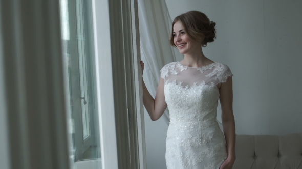 Bride in Wedding Dress alt