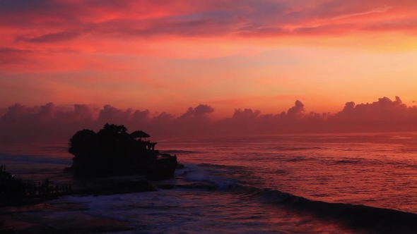 Pura Tanah Lot Temple at Sunset. Bali alt