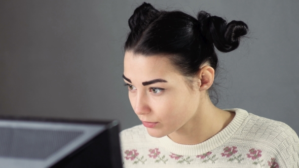 Confident Young Woman Working at Home alt
