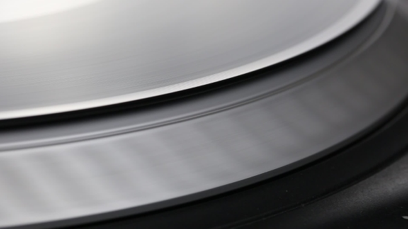 Listening the Music alt