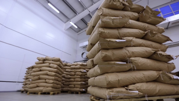 Storage of Goods in the Warehouse alt