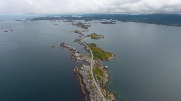 Atlantic Ocean Road in Norway alt