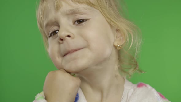 Pretty Girl Emotionally Makes Faces and Smile. Portrait. Chroma Key alt