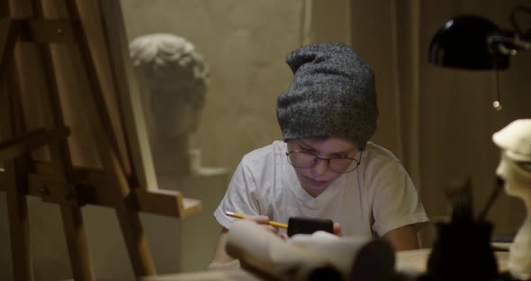 Boy Painting on Canvas alt