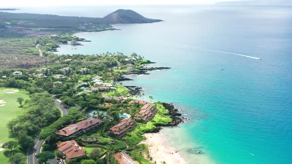 Luxury Oceanfront Hotel Resort at Wailea Maui Hawaii USA alt