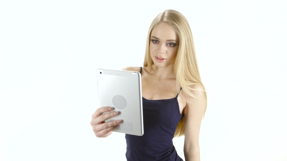 Selfie Photo Blonde Girl Who Makes It To Tablet Online alt