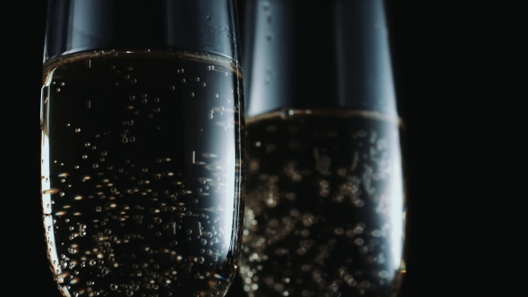 Glasses with Champagne alt