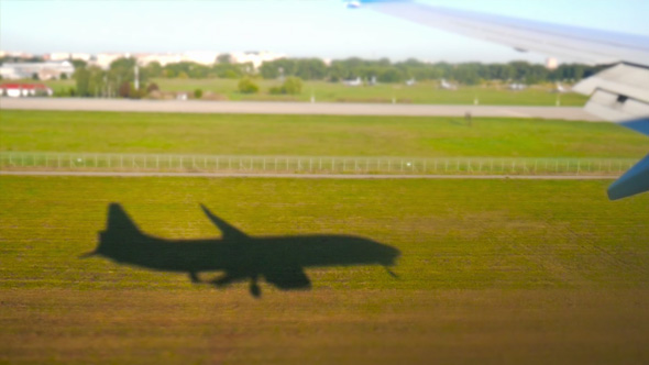 Soft Landing Airplane