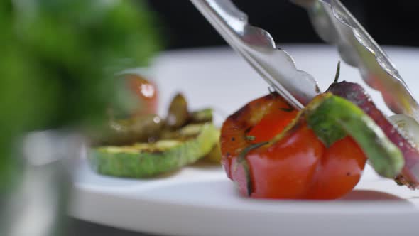 Serving Grilled Vegetables alt