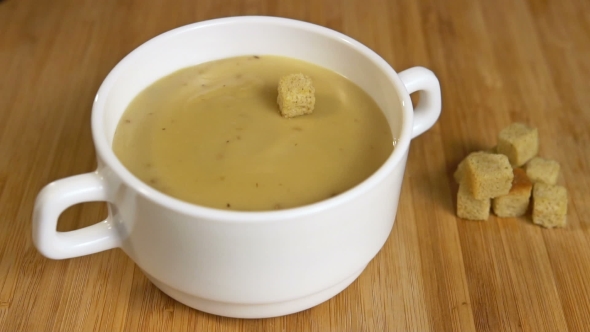 Crouton Fall in Mushroom Cream Soup
