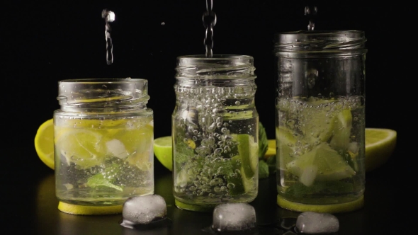 Three Lemonade in Jars Super