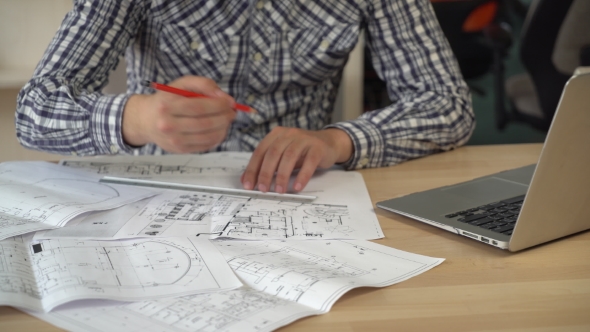 Architect in the Modern Office alt