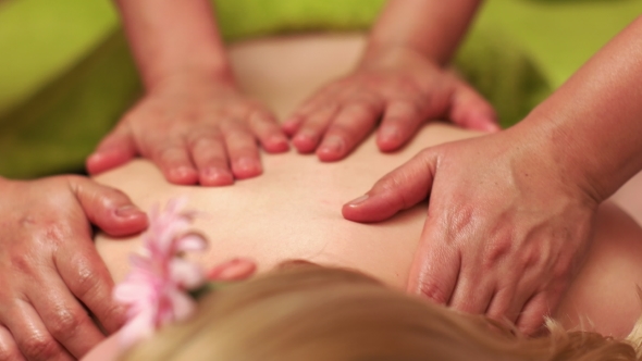 Client Getting Oil Back Massage