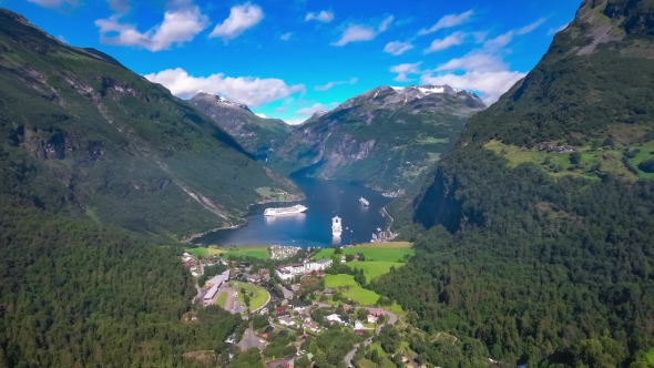 Geiranger Fjord, Beautiful Nature Norway Aerial Footage alt