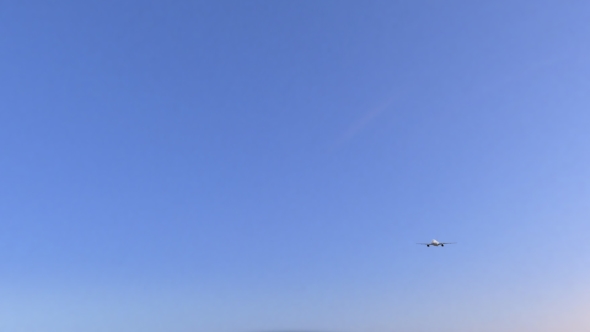 Commercial Airplane Arriving To Thessaloniki Airport Travelling To Greece alt
